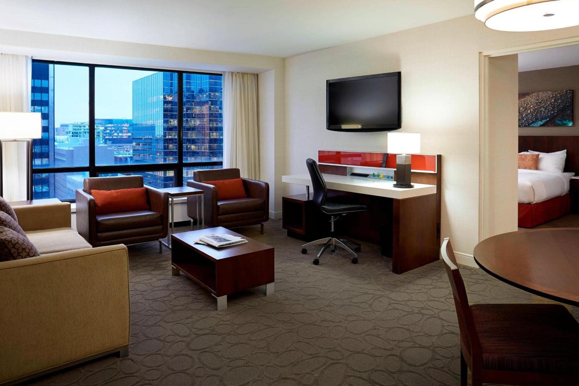 Delta By Marriott Centre 4*